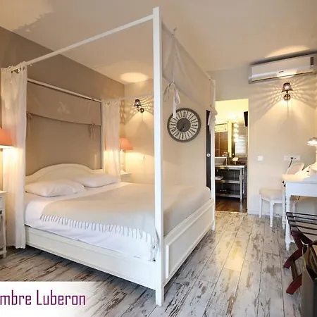 Le Bleu Pourpre Hotel